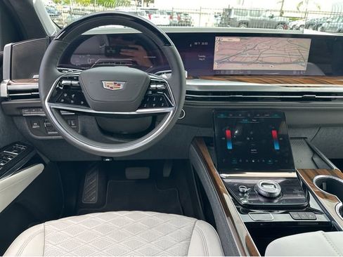 New 2026 Cadillac Escalade Platinum Sport AWD/4WD image 24