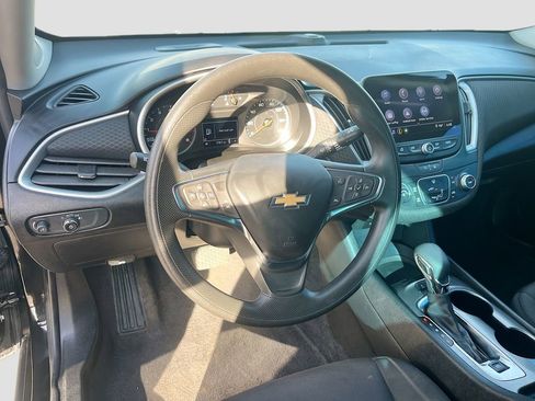 Used 2024 Chevrolet Malibu LS w/ LPO, Floor Liner Package FWD image 11