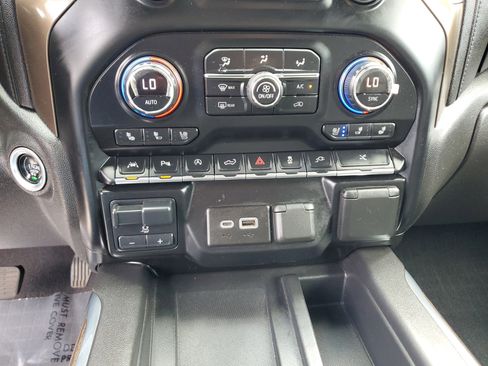 Used 2021 Chevrolet Silverado 1500 High Country image 29