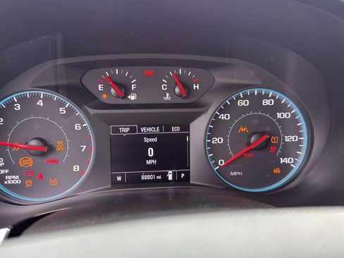Used 2022 Chevrolet Traverse LS w/ LPO, Cargo Package FWD image 13