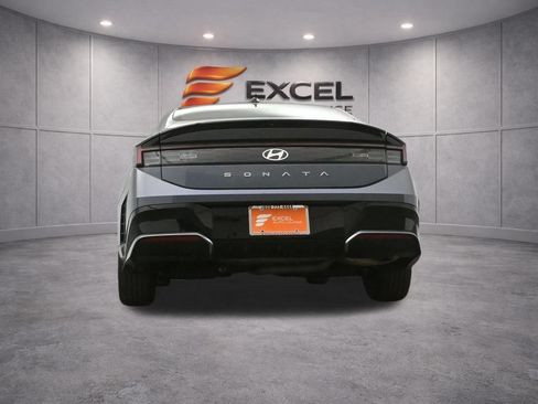 Used 2025 Hyundai Sonata SEL FWD image 42