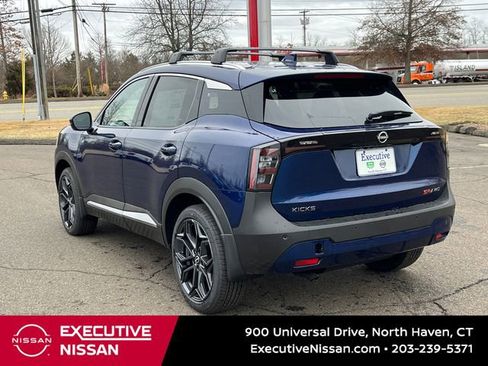Used 2025 Nissan Kicks SR w/ Illumination Package image 4