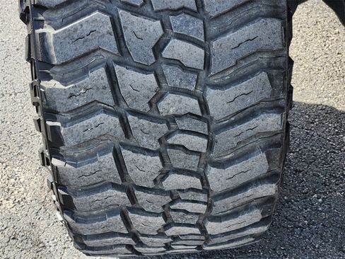 Used 2022 Jeep Gladiator Rubicon w/ LED Lighting Group image 12