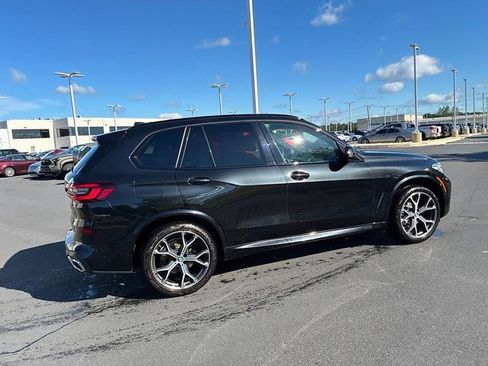 Used 2021 BMW X5 xDrive40i w/ M Sport Package AWD/4WD image 8