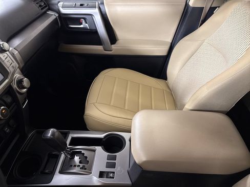 Used 2016 Toyota 4Runner SR5 RWD image 19