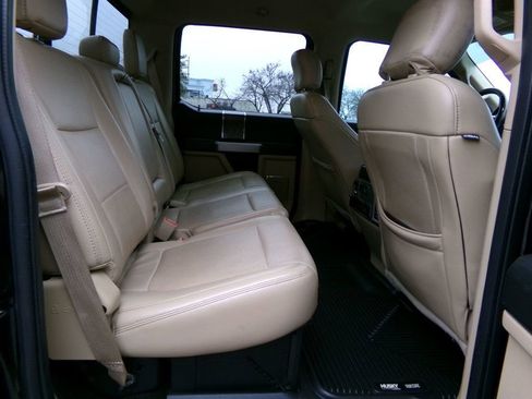 Used 2017 Ford F250 Lariat w/ Lariat Value Package image 10