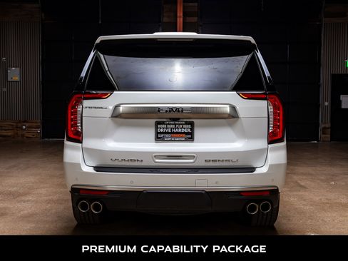 Used 2023 GMC Yukon Denali w/ Denali Reserve Package image 7