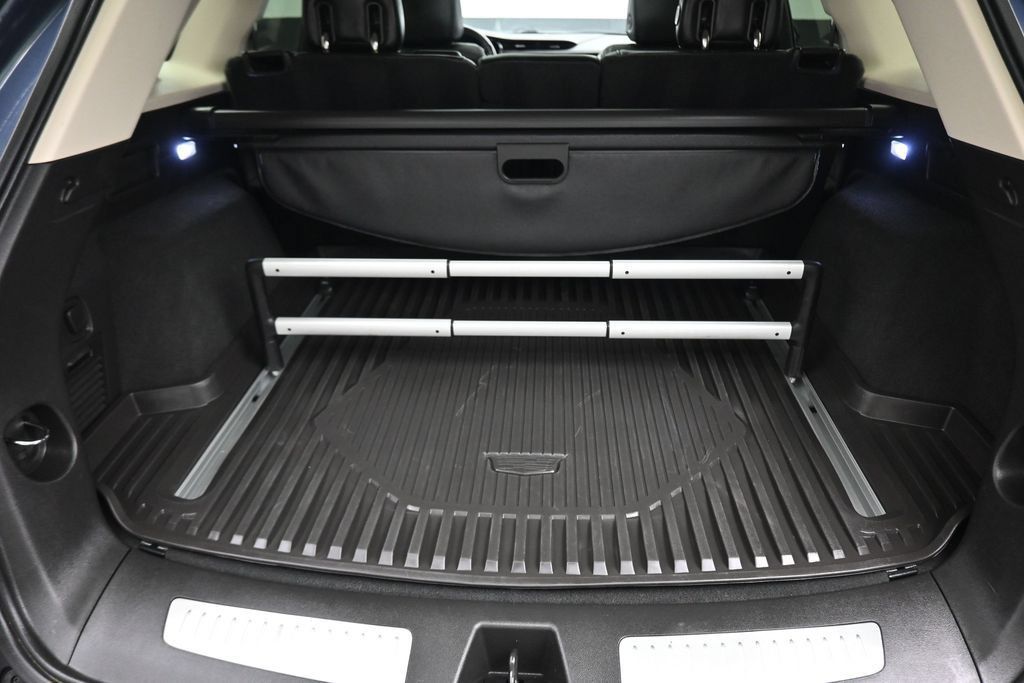 Used 2018 Cadillac XT5 Luxury w/ Driver Awareness Package FWD image 49