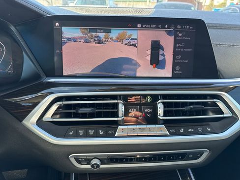 Used 2019 BMW X7 xDrive40i w/ Premium Package image 11