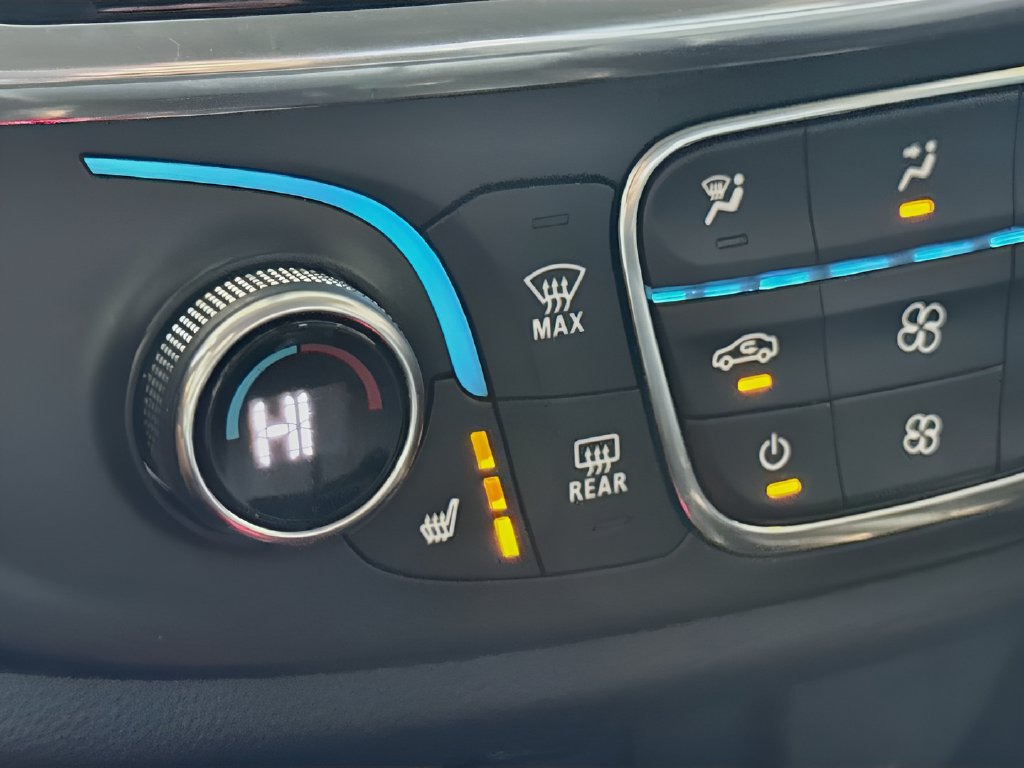 Used 2021 Chevrolet Traverse RS FWD image 21
