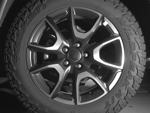 Used 2025 Jeep Compass Trailhawk image 13