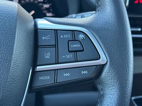 Certified 2024 Toyota Sienna XLE image 31