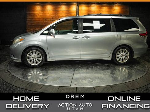 Used 2012 Toyota Sienna Limited w/ Premium Pkg FWD image 1