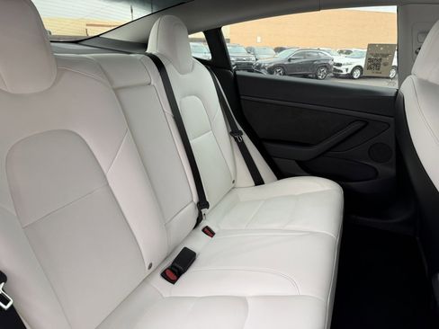 Used 2022 Tesla Model 3 Performance image 38