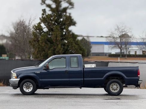 Used 2003 Ford F250 XL image 8