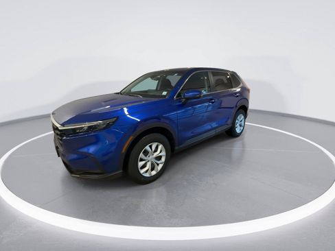 Used 2025 Honda CR-V LX image 4