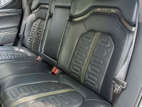 Used 2022 Rivian R1T Launch Edition image 34