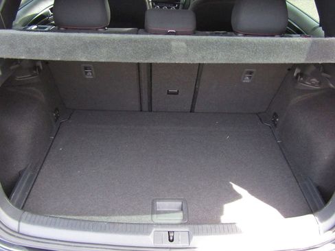 Used 2017 Volkswagen GTI Sport FWD image 20