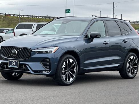 New 2026 Volvo XC60 B5 Plus w/ Protection Package Premier image 7