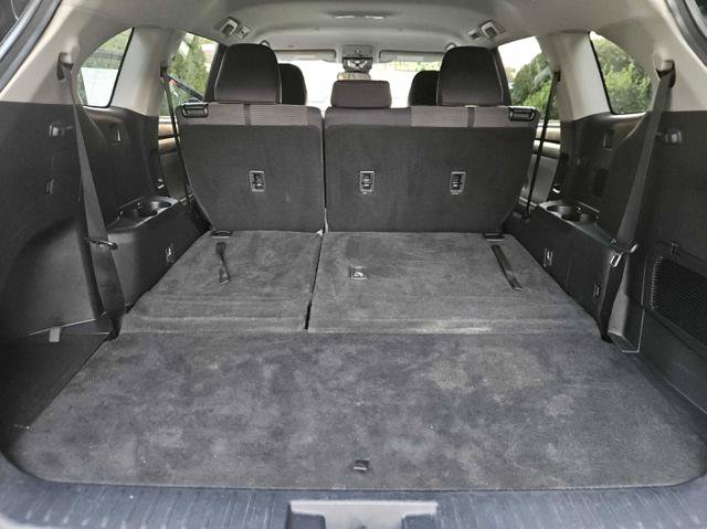Used 2021 Toyota Highlander L FWD image 27