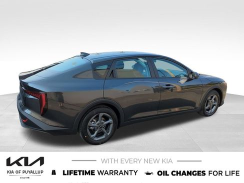 New 2026 Kia K4 FWD image 5
