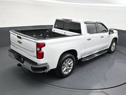 Used 2021 Chevrolet Silverado 1500 LTZ w/ LTZ Premium Package RWD image 16