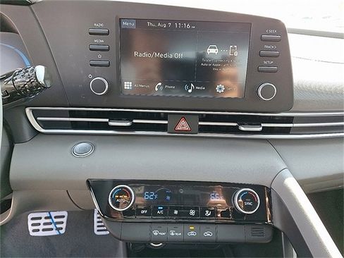 New 2025 Hyundai Elantra Sport image 9