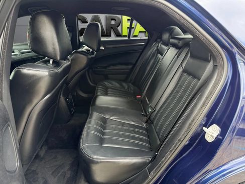Used 2016 Chrysler 300 S RWD image 19