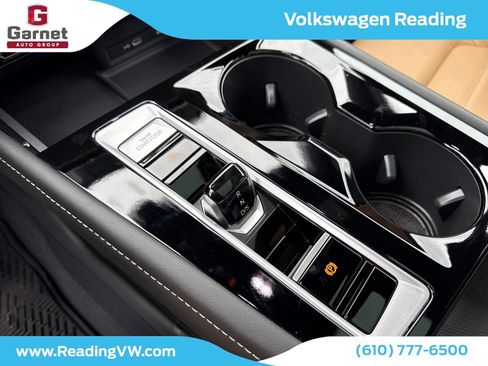 Certified 2024 Volkswagen Atlas Cross Sport SEL R-Line image 25