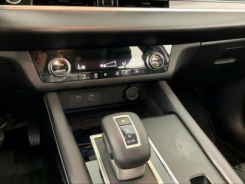 Used 2024 Mitsubishi Outlander ES FWD image 8