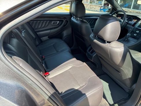 Used 2015 Ford Taurus Limited FWD image 12