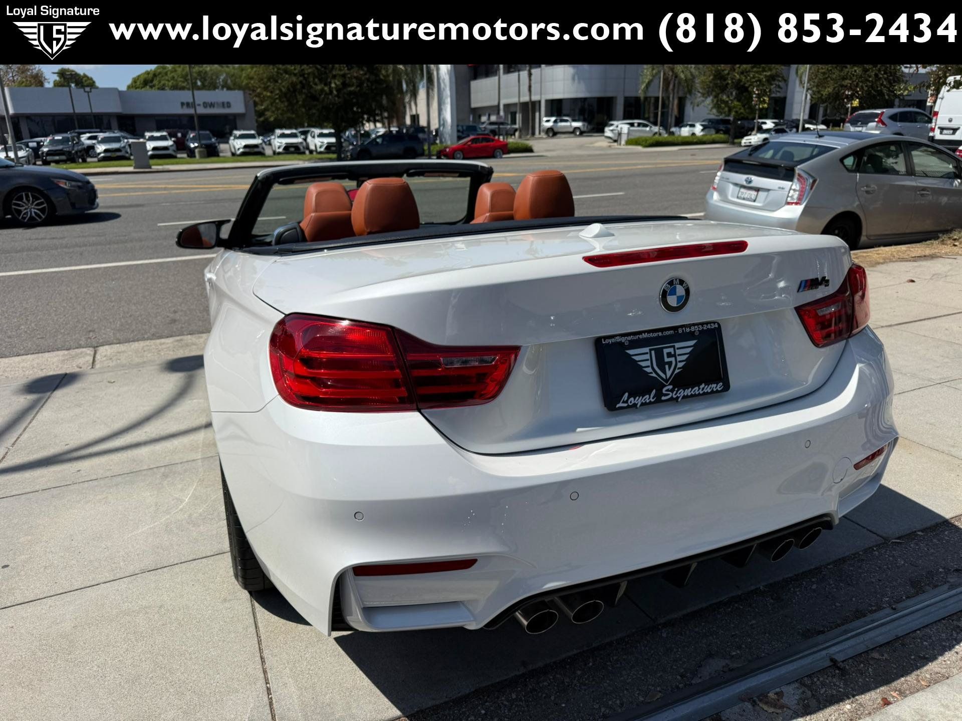 Used 2017 BMW M4 Convertible RWD image 5