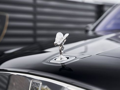 Used 2026 Rolls-Royce Cullinan AWD/4WD image 8