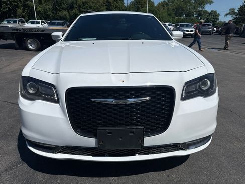 Used 2020 Chrysler 300 S AWD/4WD image 8