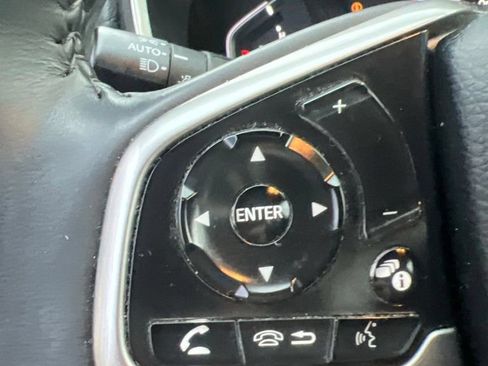 Used 2019 Honda CR-V Touring image 11