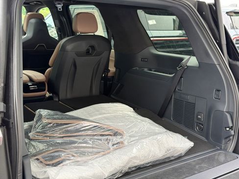 New 2026 Lincoln Navigator Black Label AWD/4WD image 8