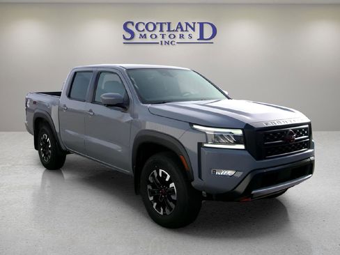 Used 2022 Nissan Frontier PRO-4X image 4