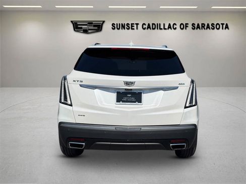 Certified 2022 Cadillac XT5 Sportv w/ Technology Package AWD/4WD image 4