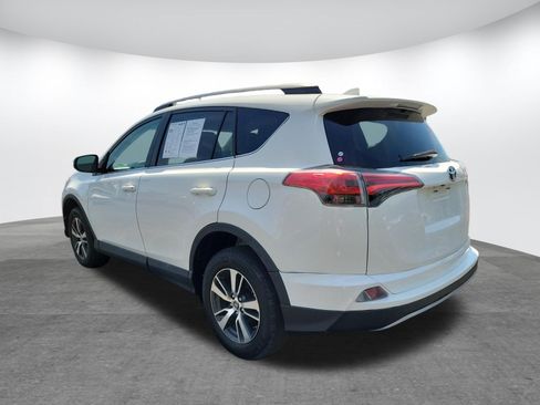 Used 2018 Toyota RAV4 XLE FWD image 25