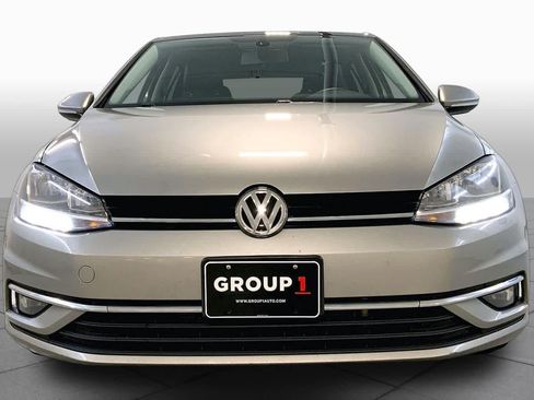 Used 2018 Volkswagen Golf SE FWD image 3