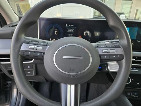 Used 2025 Hyundai Sonata SEL FWD image 23