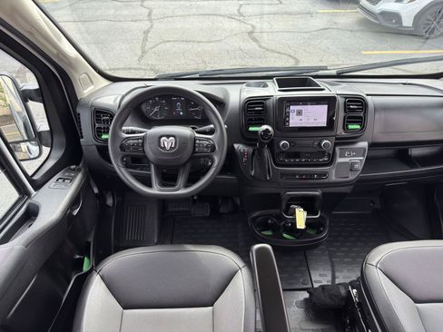 Used 2026 RAM ProMaster 2500 w/ Convenience Group FWD image 23