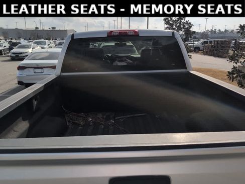 Used 2017 GMC Sierra 1500 SLT w/ SLT Premium Package image 5