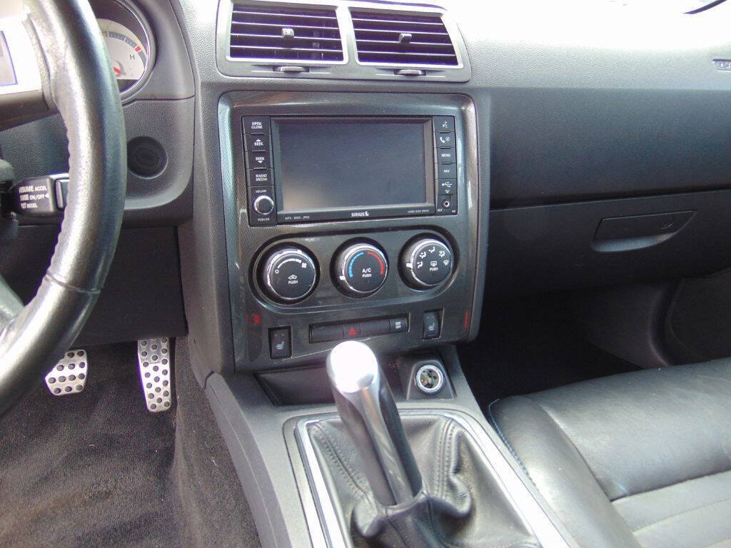 Used 2009 Dodge Challenger R/T RWD image 18