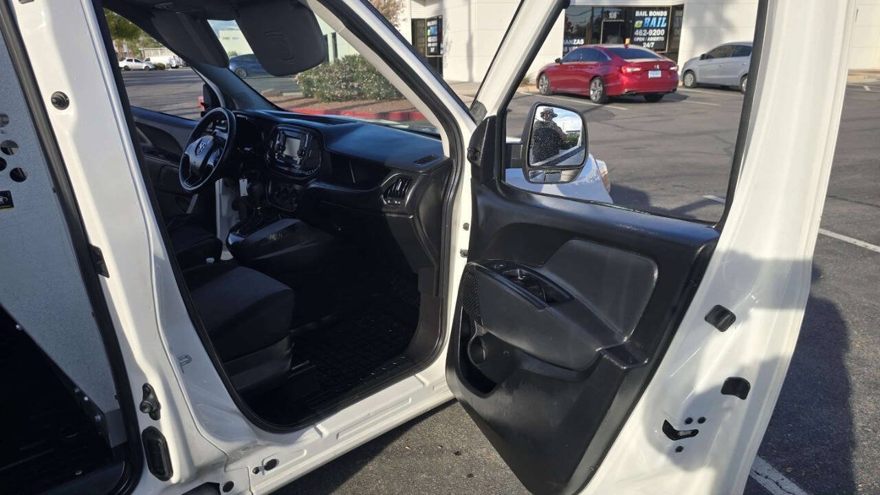 Used 2018 RAM ProMaster City Tradesman FWD image 10