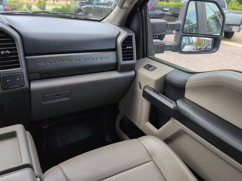 Used 2019 Ford F250 XL w/ Power Equipment Group AWD/4WD image 16