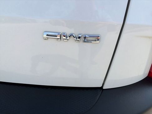 Used 2024 Ford Escape Platinum AWD/4WD image 8
