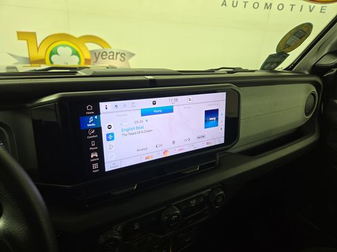 Certified 2025 Jeep Gladiator Sport image 20