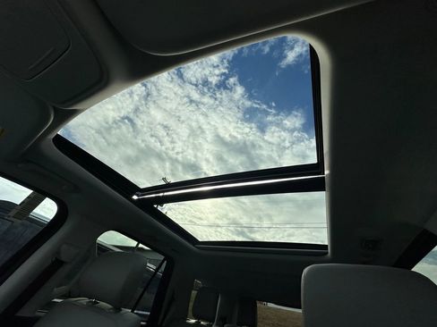 New 2026 Ford Expedition Active image 92