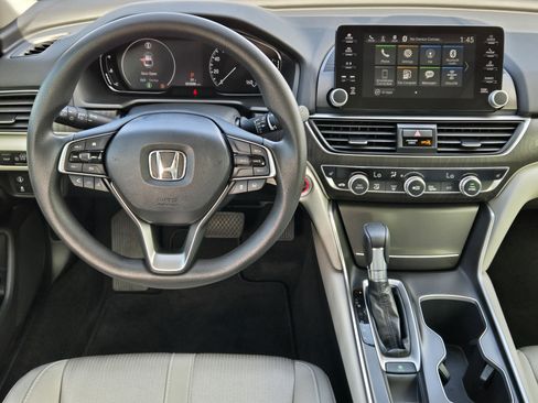 Used 2019 Honda Accord EX image 34